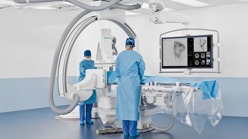 آنژیوگرافی عروق مغزی در بیماران دچار سکته مغزی و مبتلا به کرونا ویروس